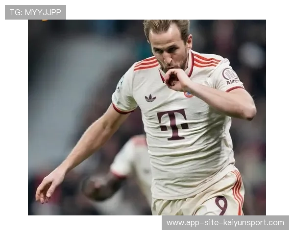 拜仁科曼强力突破横扫门前助攻凯恩